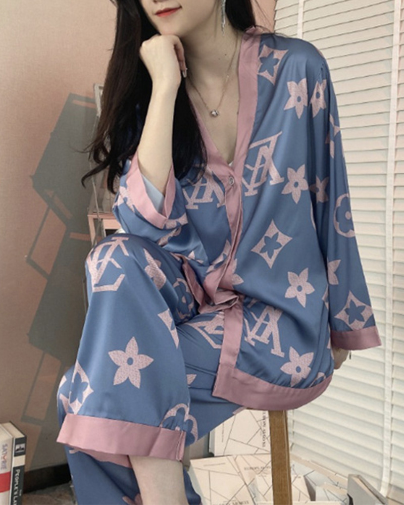 Imitation Silk Printed Pajamas Set Imitation Silk Printed Pajamas Set