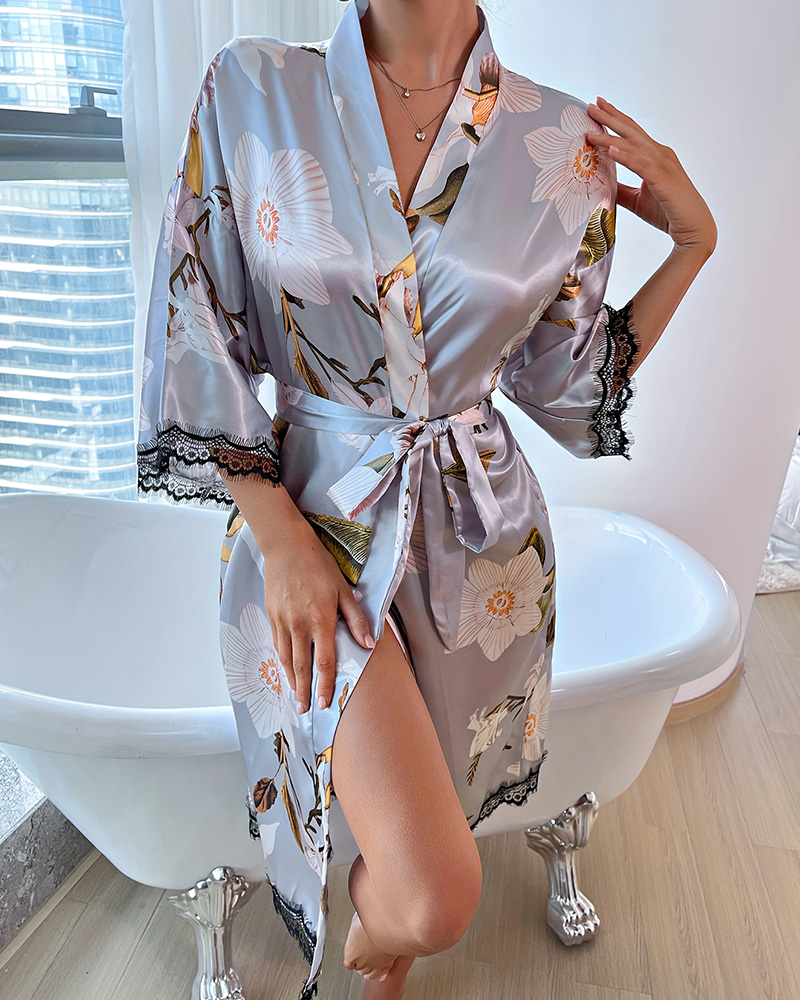 Spinning Silk Printed Robe Spinning Silk Printed Robe