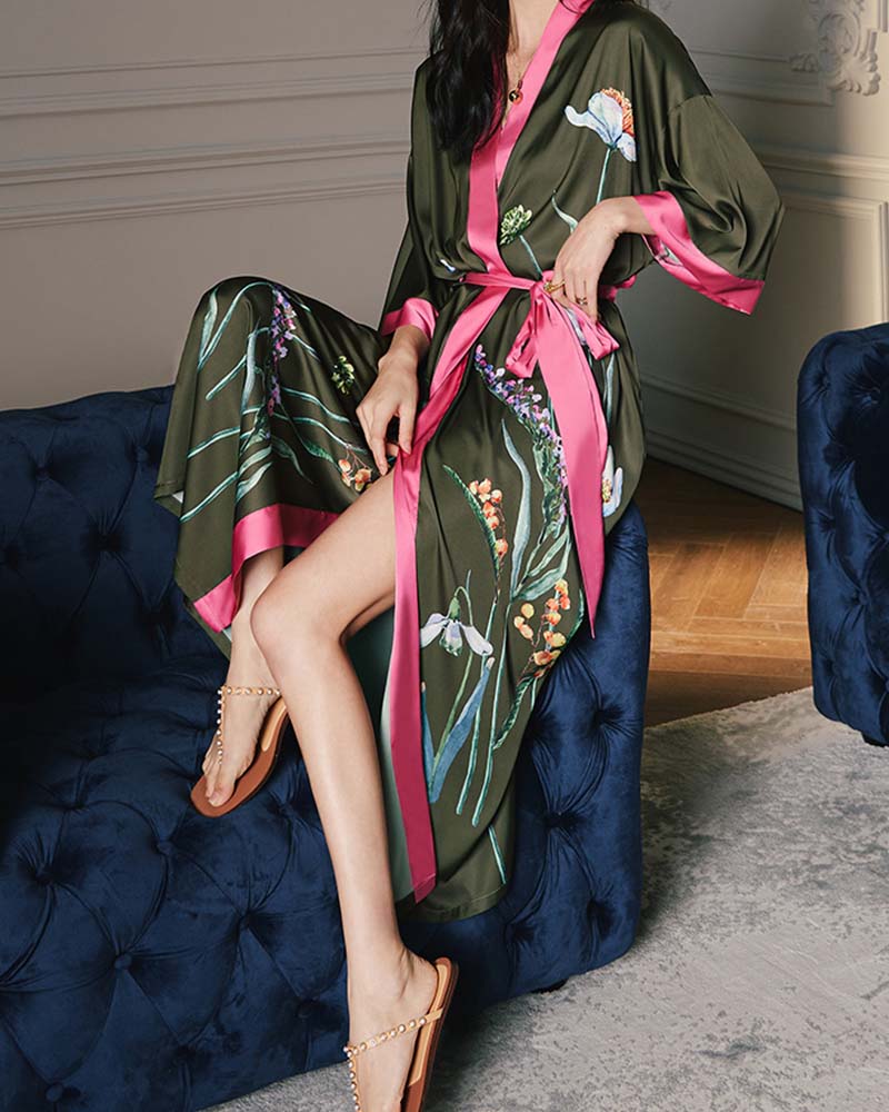 Light Luxury Satin Satin Pajamas With Three-Quarter Sleeves Light Luxury Satin Satin Pajamas With Three-Quarter Sleeves