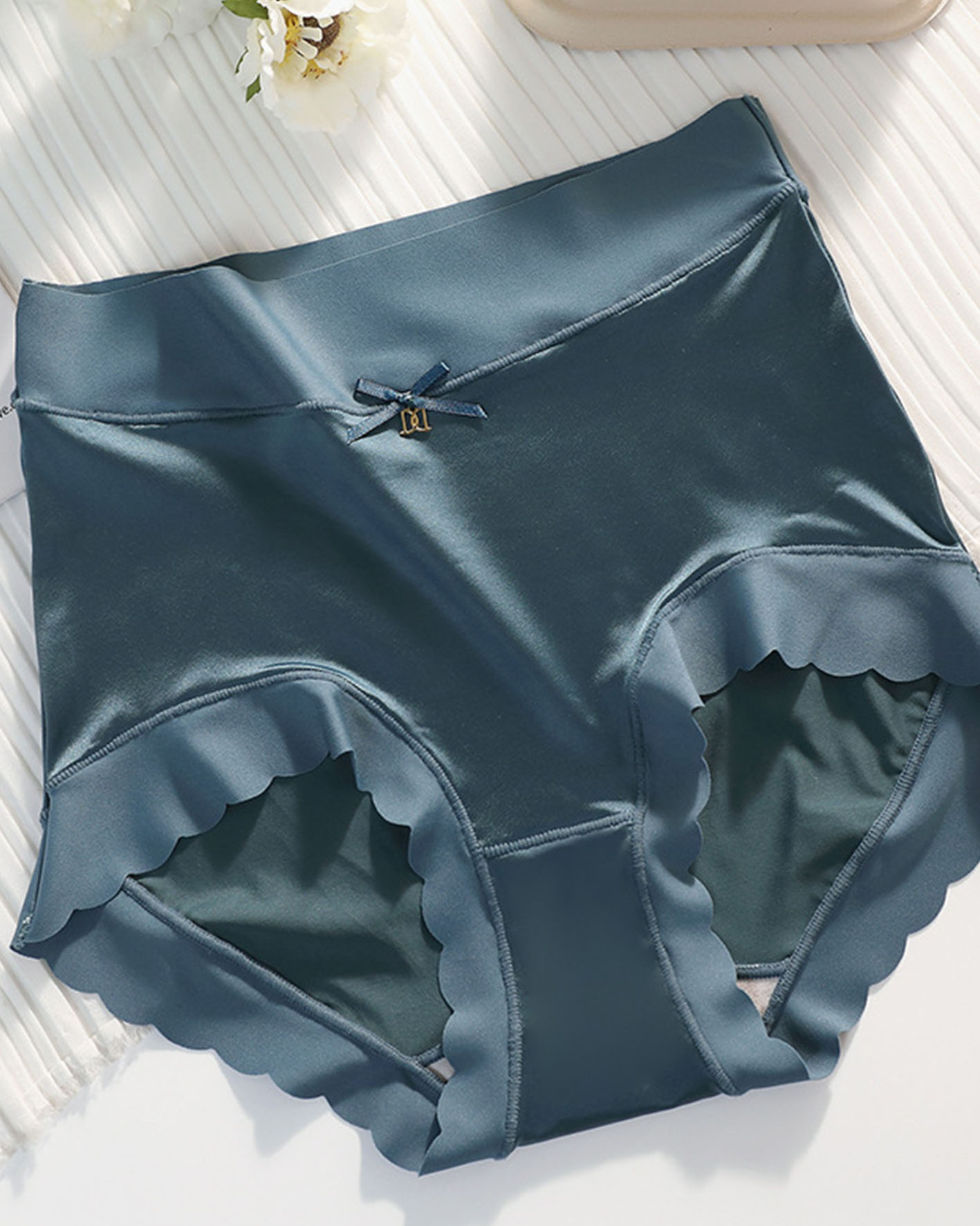 Silkworm Silk High-Waisted Hip Lift Sexy Panties Ref2111 Silkworm Silk High-Waisted Hip Lift Sexy Panties Ref2111