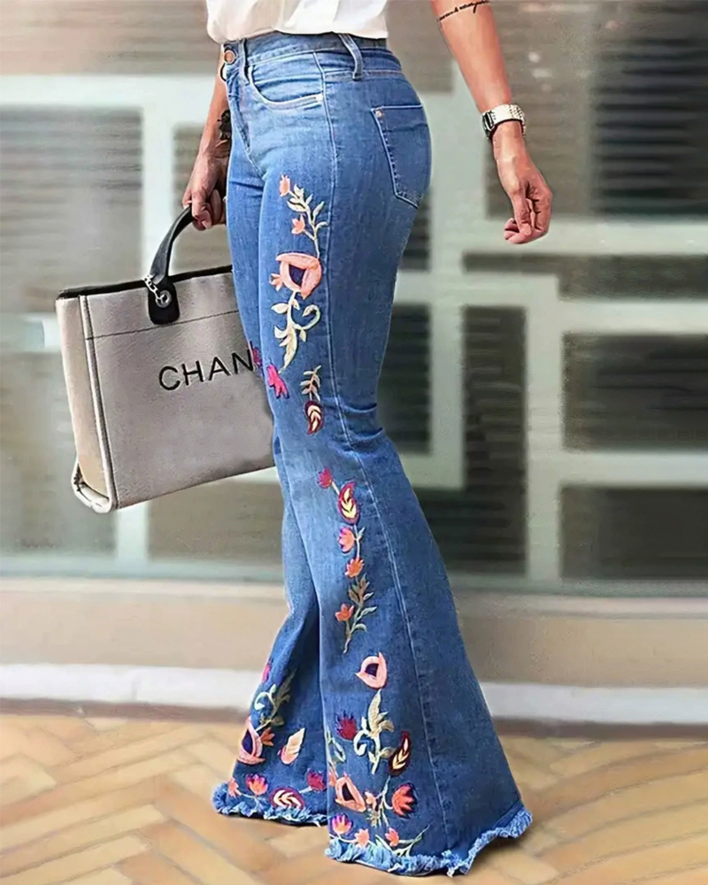 High-Elastic Embroidered Flared Jeans