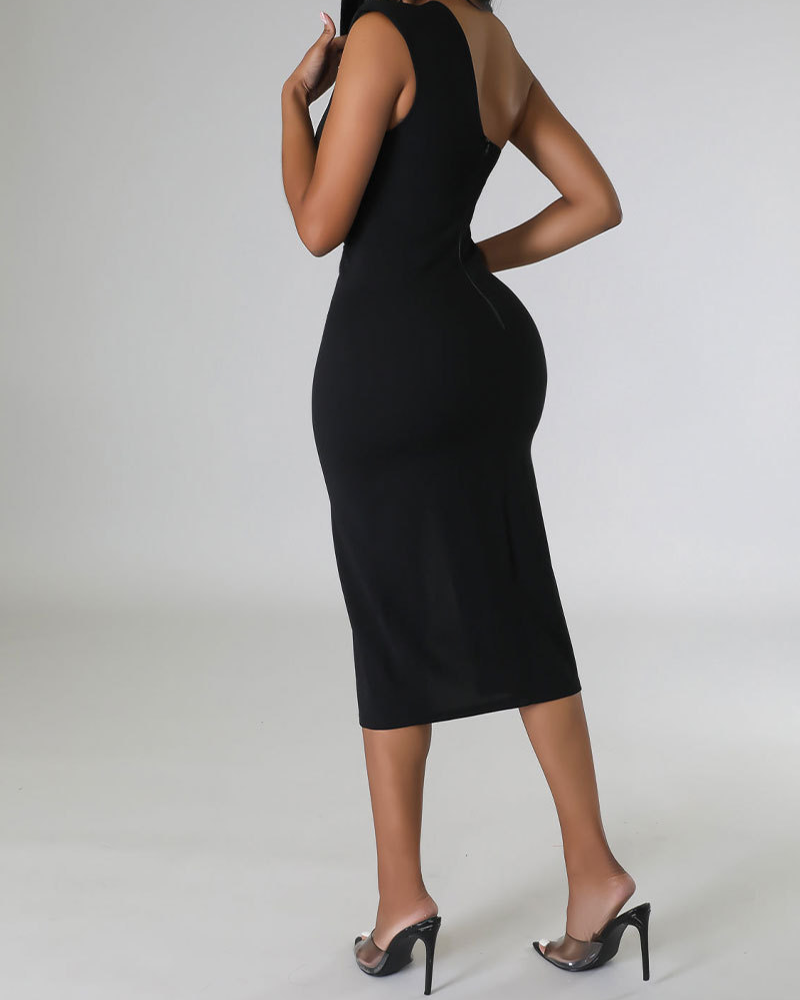 One-Shoulder Hip-Wrapped Slim Dress One-Shoulder Hip-Wrapped Slim Dress