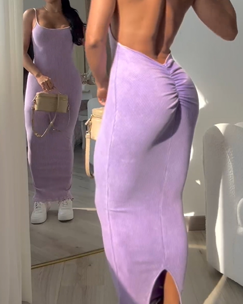 Beautiful Back And Hip-Hugging Dress Beautiful Back And Hip-Hugging Dress