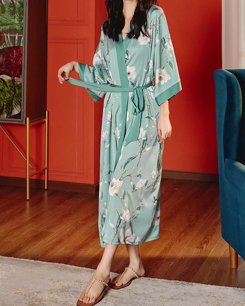 Light Luxury Satin Satin Pajamas With Three-Quarter Sleeves Light Luxury Satin Satin Pajamas With Three-Quarter Sleeves