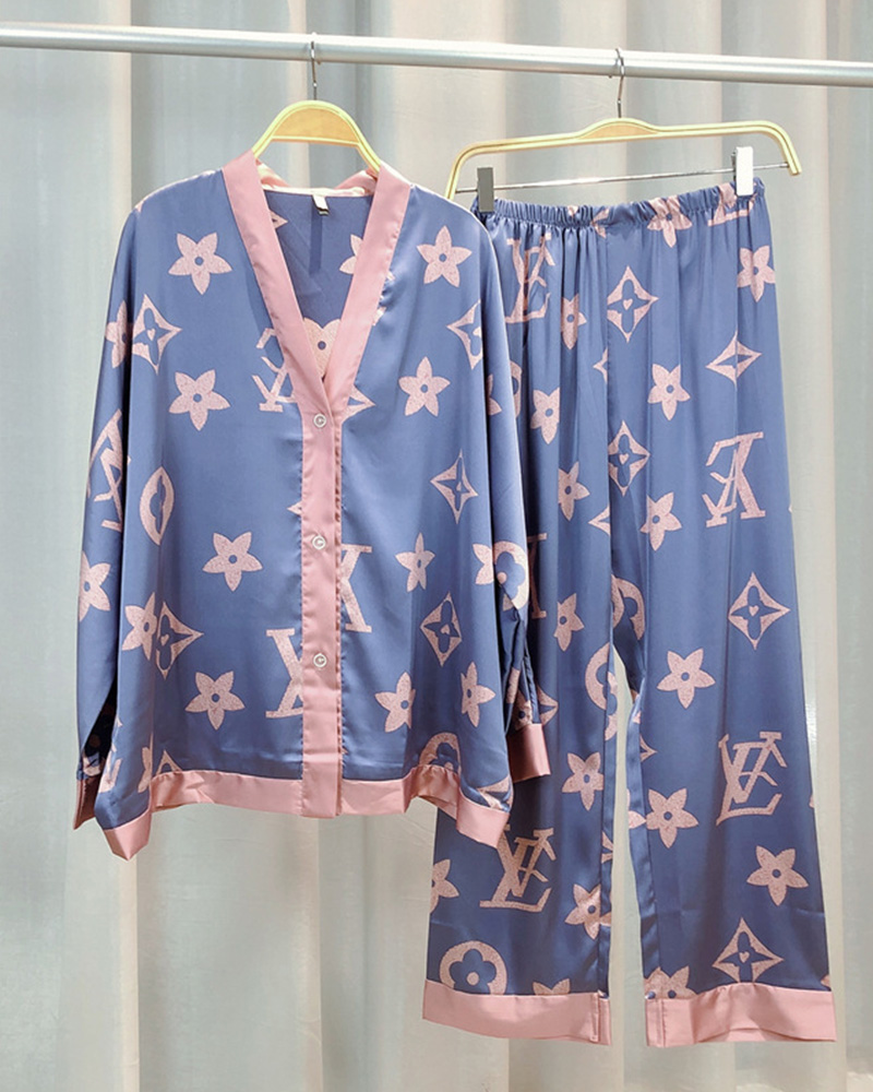 Imitation Silk Printed Pajamas Set Imitation Silk Printed Pajamas Set