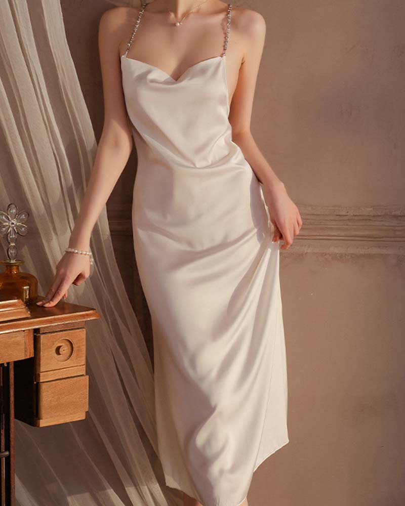 Chain Sexy Glamorous Satin Pajamas Chain Sexy Glamorous Satin Pajamas