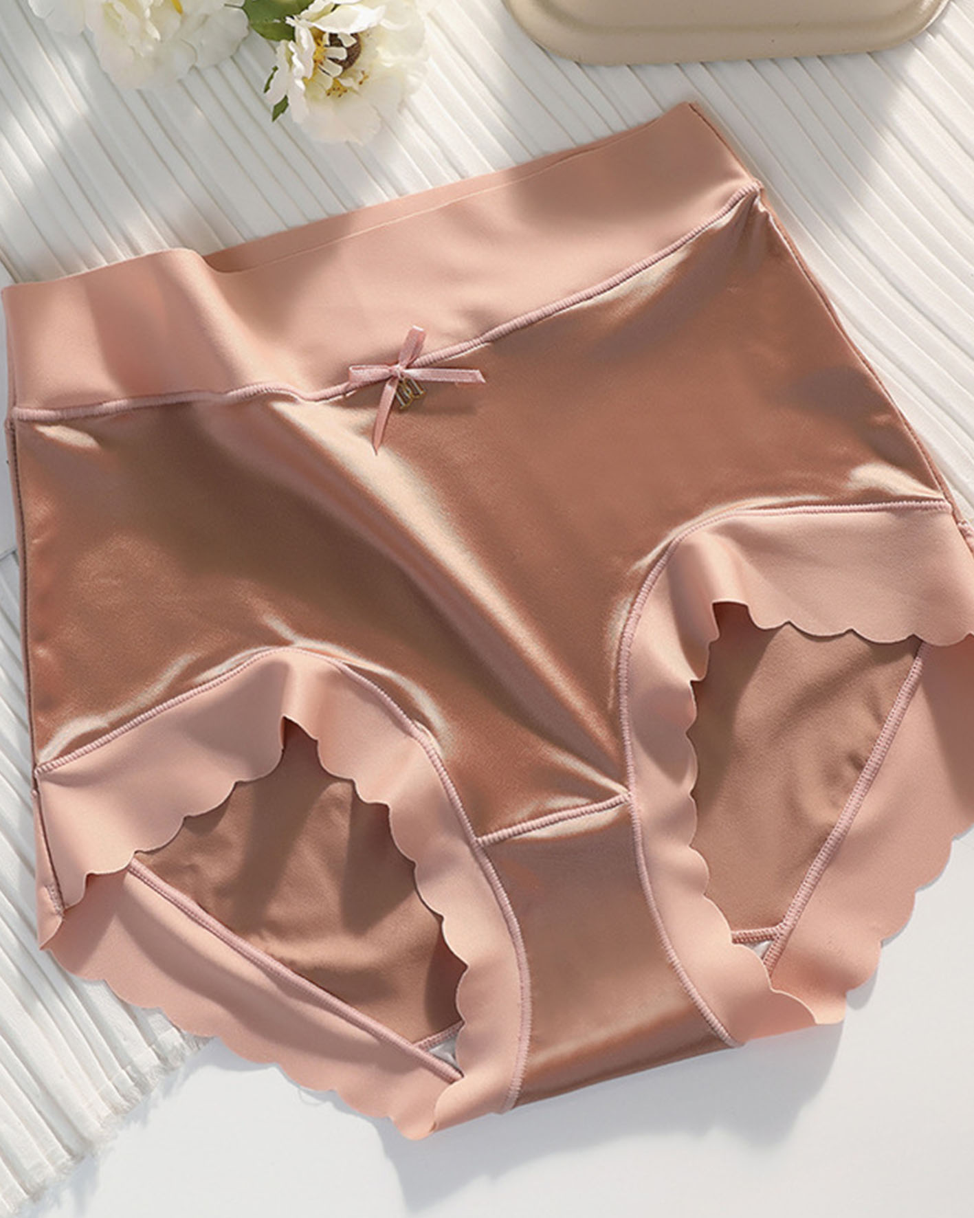 Silkworm Silk High-Waisted Hip Lift Sexy Panties Ref2111 Silkworm Silk High-Waisted Hip Lift Sexy Panties Ref2111